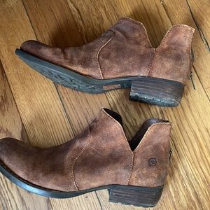 Born boots